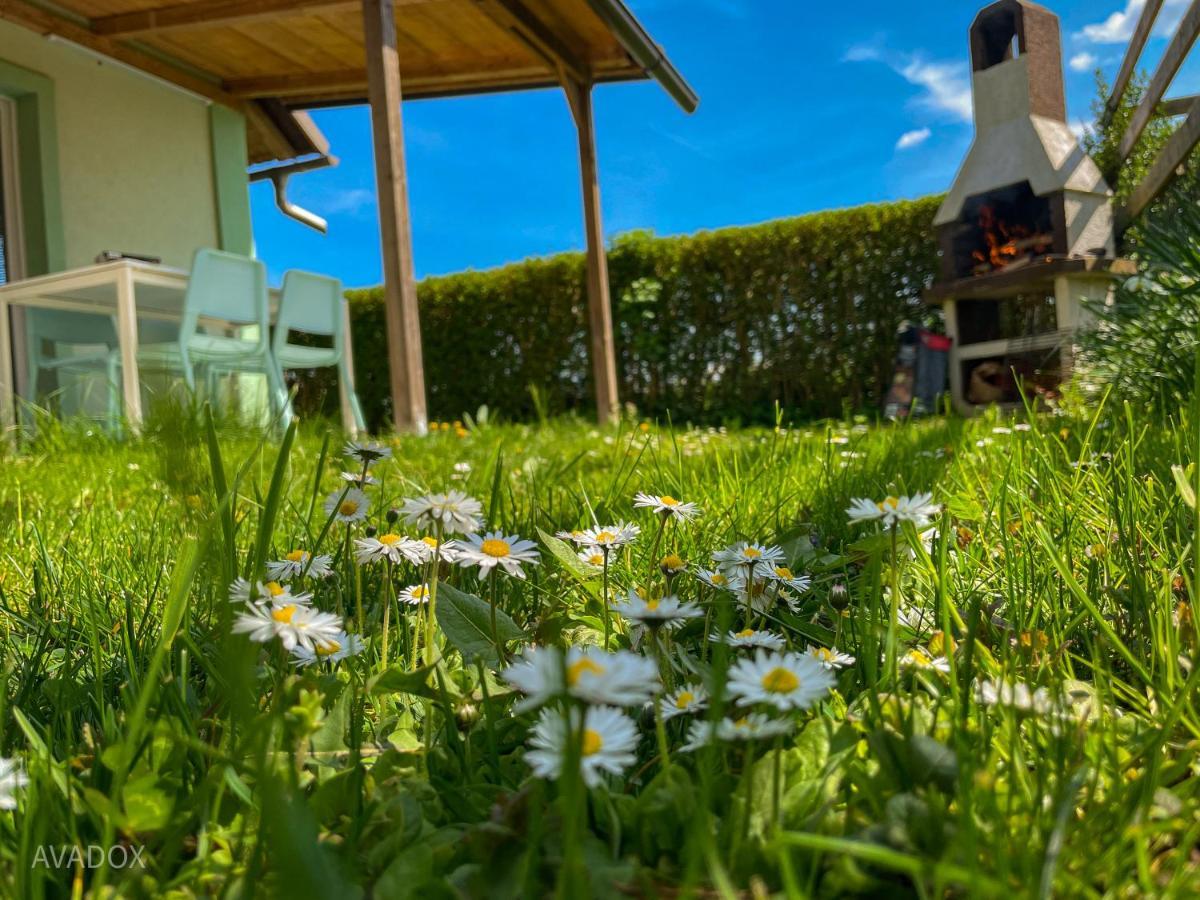 Šenčur Green Oasis Garden מראה חיצוני תמונה